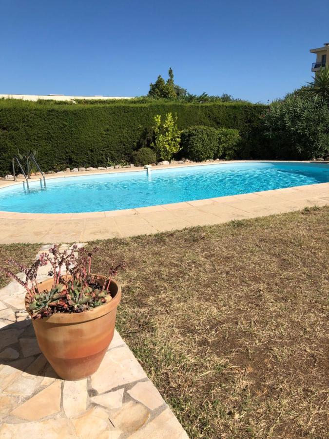 Villa C3 Arthur Rimbaub Chambre D'Hote Piscine Proche Mer Plage 600M Cagnes-sur-Mer Dış mekan fotoğraf